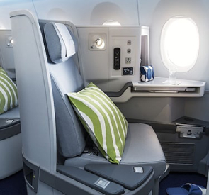 Business Class Flights to Europe From $1,005 roundtrip at Skylux